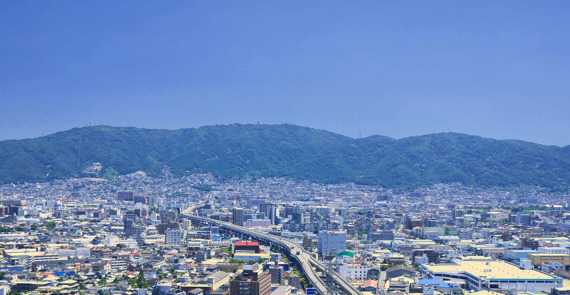 豊富な実績とノウハウを駆使し、信頼にお応えします。東大阪から全国へ ディスプレー制作・溶接加工一式は有限会社啓進製作所